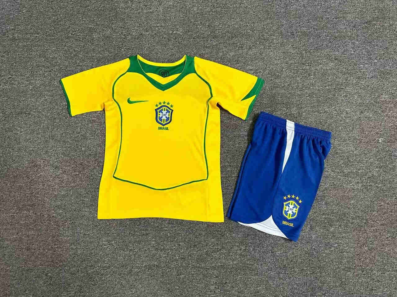 2004  Brazil  Retro  kids kit